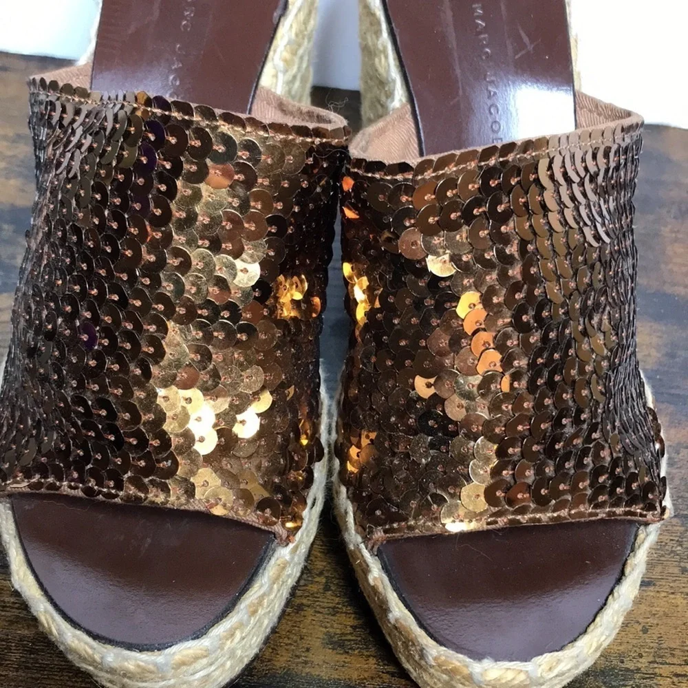 Marc by Marc Jacobs Bronze Sequence Platform Wedge Slip On Sandals 37 /6.5-7 Y2K